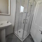 Hotel Recently Renovated House *